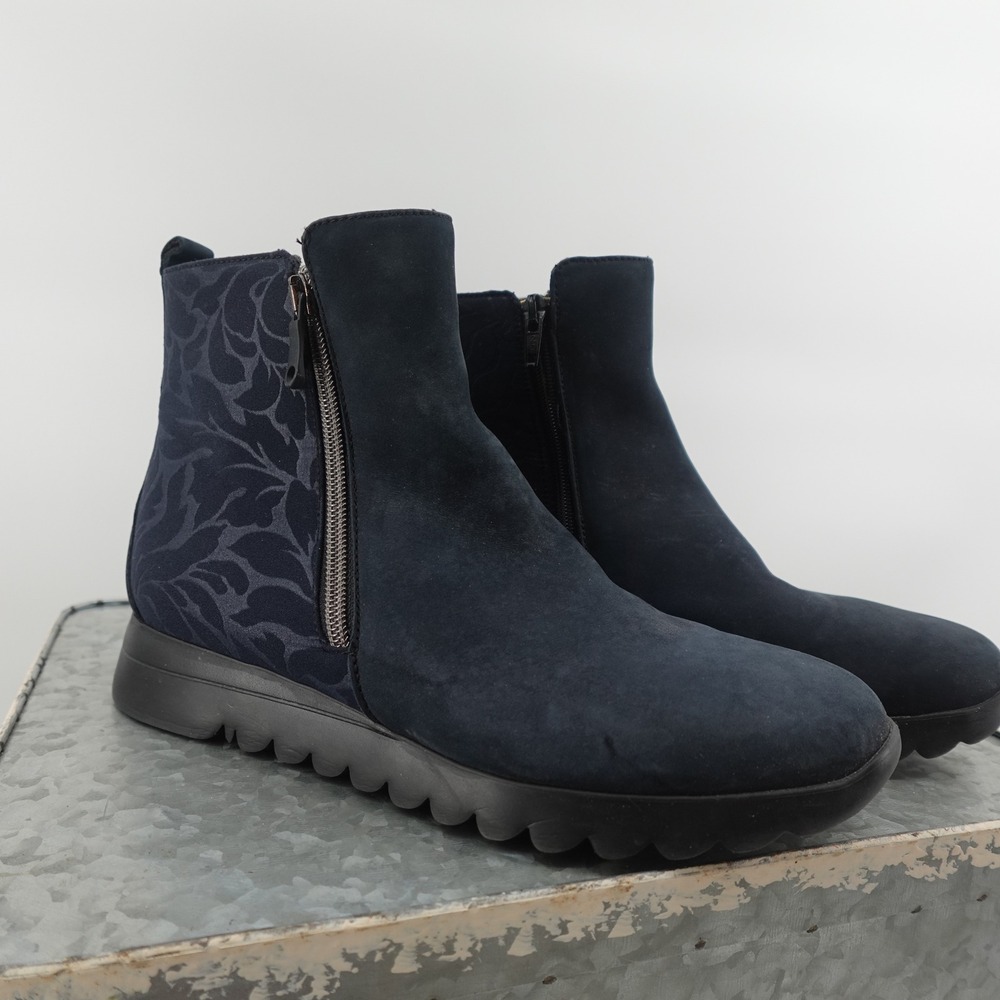 Munro American Navy Suede Floral Jacquard Dual Zip Ankle Boots 8.5